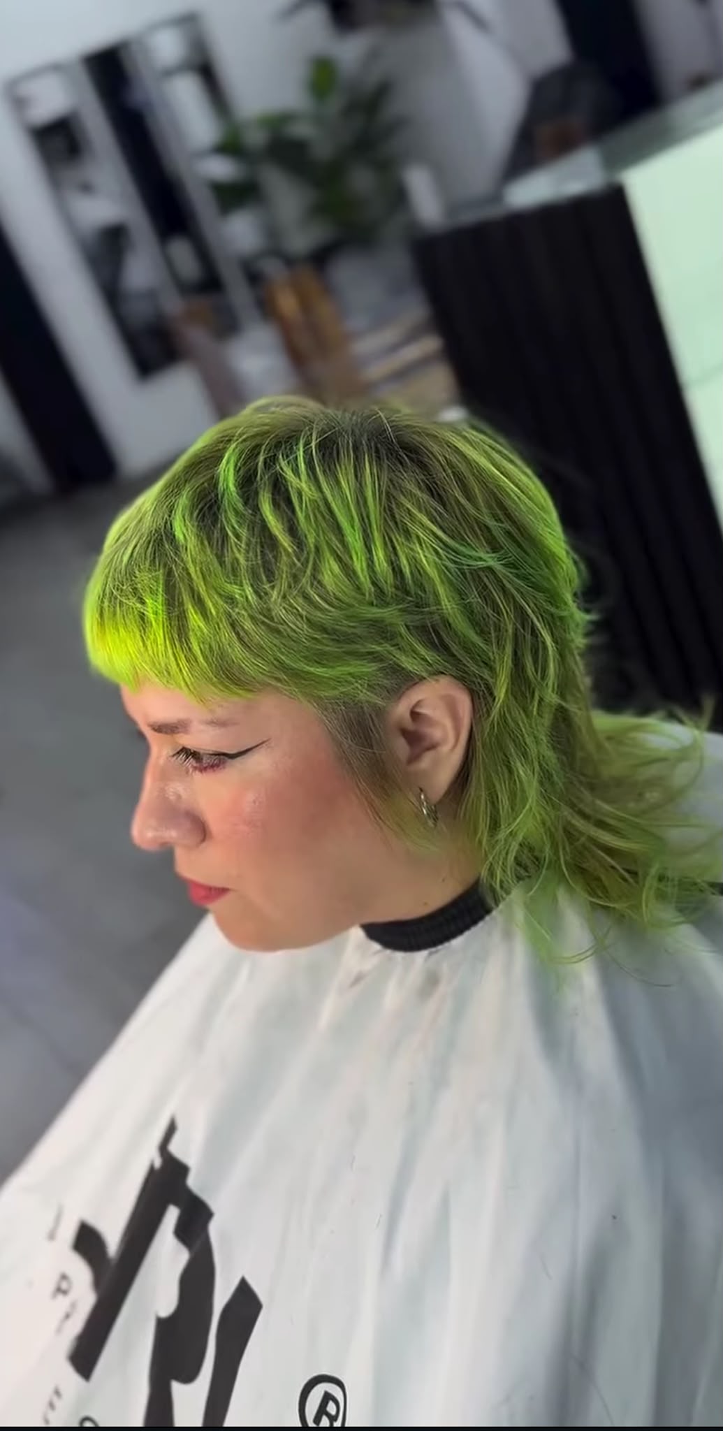 CORTE DE MUJERES